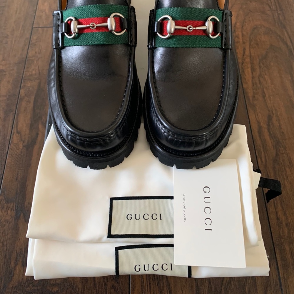 Gucci shoes leather web horsebit loafer size 9G.